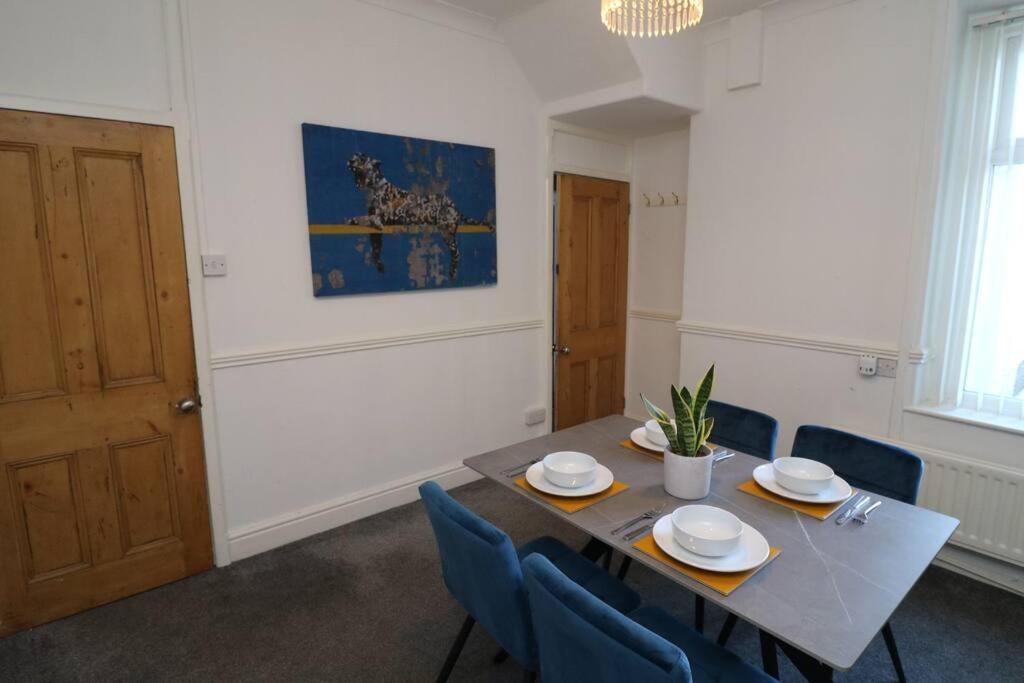2 Bedroom Characterful House Lancaster Exterior foto