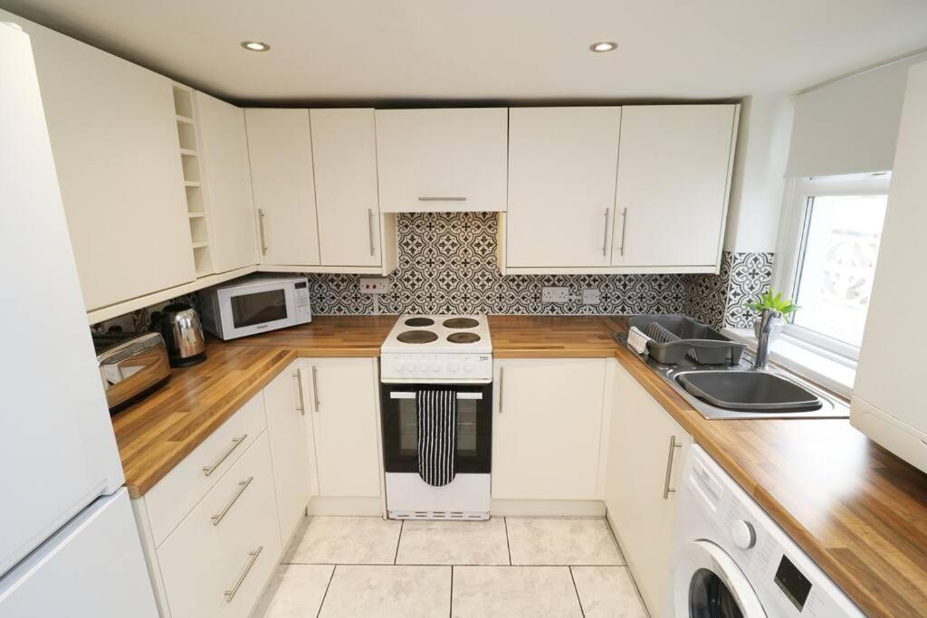 2 Bedroom Characterful House Lancaster Exterior foto